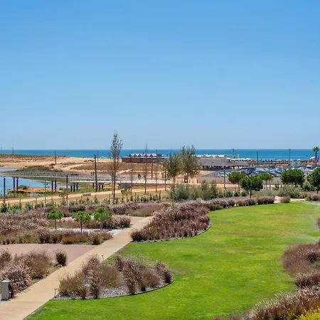 Apartment Cond Bayline Lux Beach&spa - Atum - By Bedzy